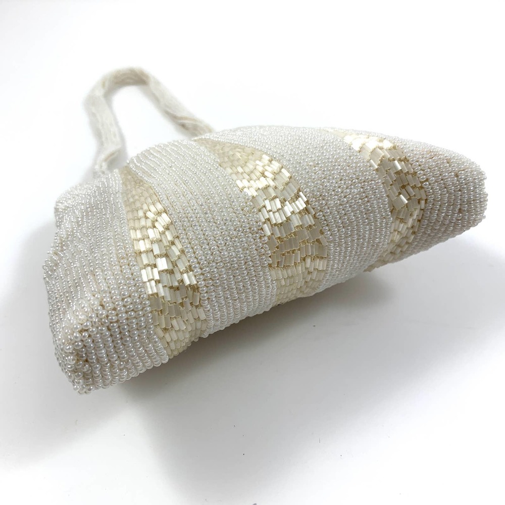 ❌SOLD❌ Vintage KOREAN white glass beaded mini bag - Picture 6 of 13